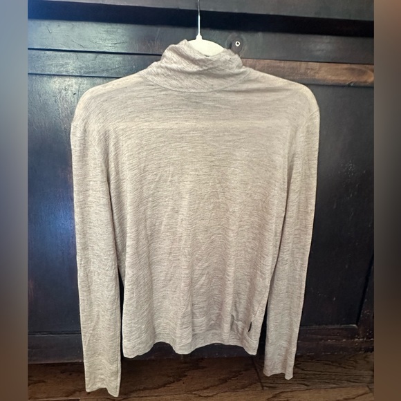 AKRIS Long Sleeve Turtle Neck Top. US 6 - Picture 1 of 5